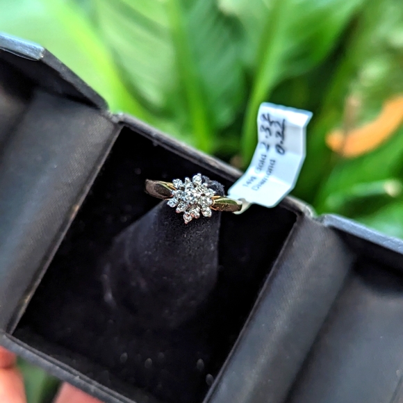 Diamond Ring 14k - Picture 8 of 9